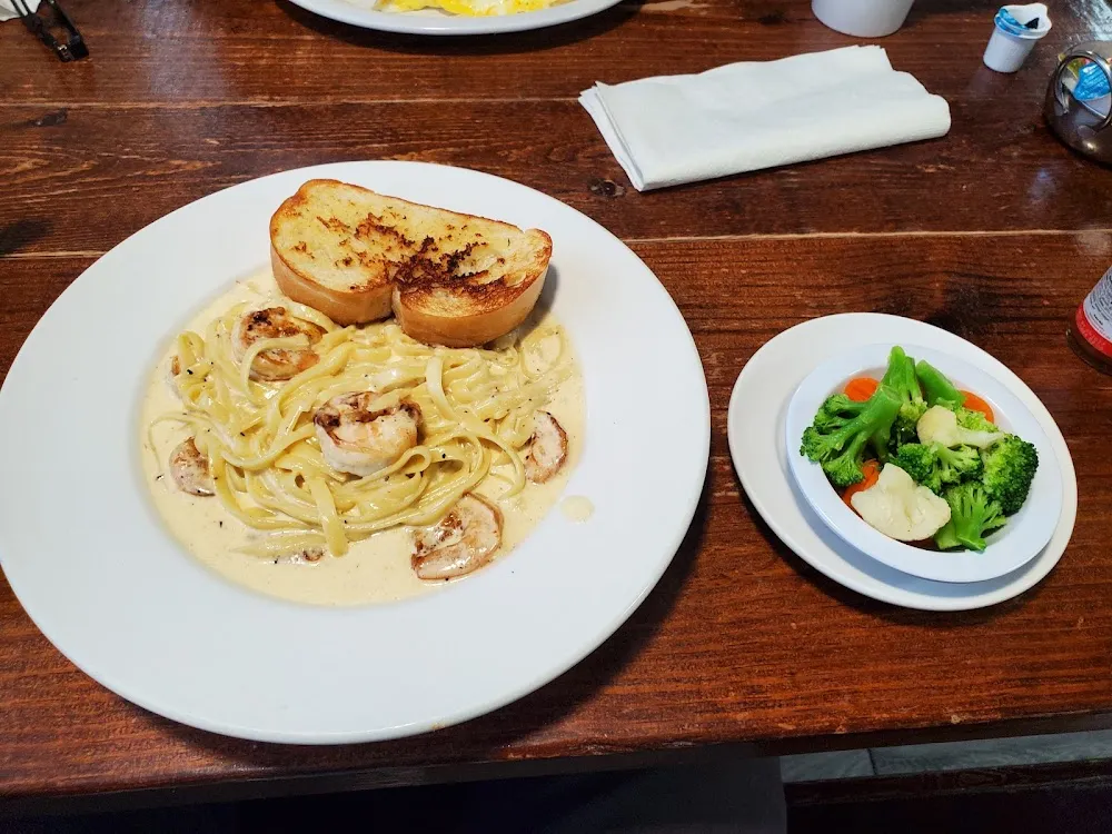 Shrimp Alfredo Pasta